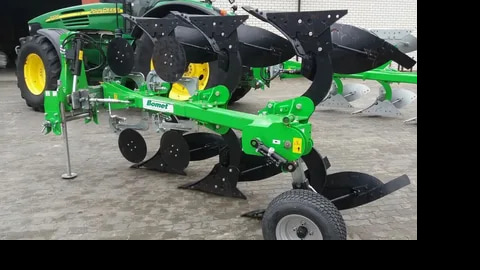 تصویر 2 از گاوآهن گوهر صنعت با تیغه‌ های قابل تعویض و کارکرد بهینه در خاک‌ های متراکم